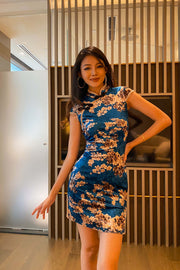 Reisha Floral Velvet Qipao in Blue