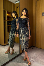 Veloursa Kebaya in Midnight Tapestry