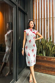 Honbao Knit Floral Cutout Qipao in White